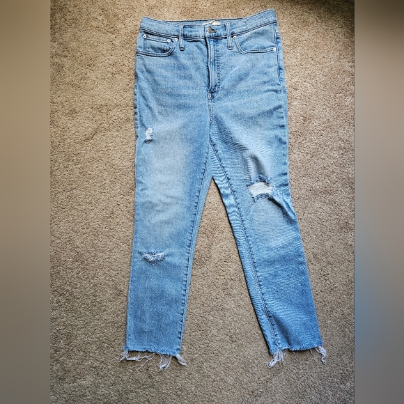 Madewell Distressed Light Wash Cropped Jeans "The Perfect Vintage Jean" - Picture 2 of 8